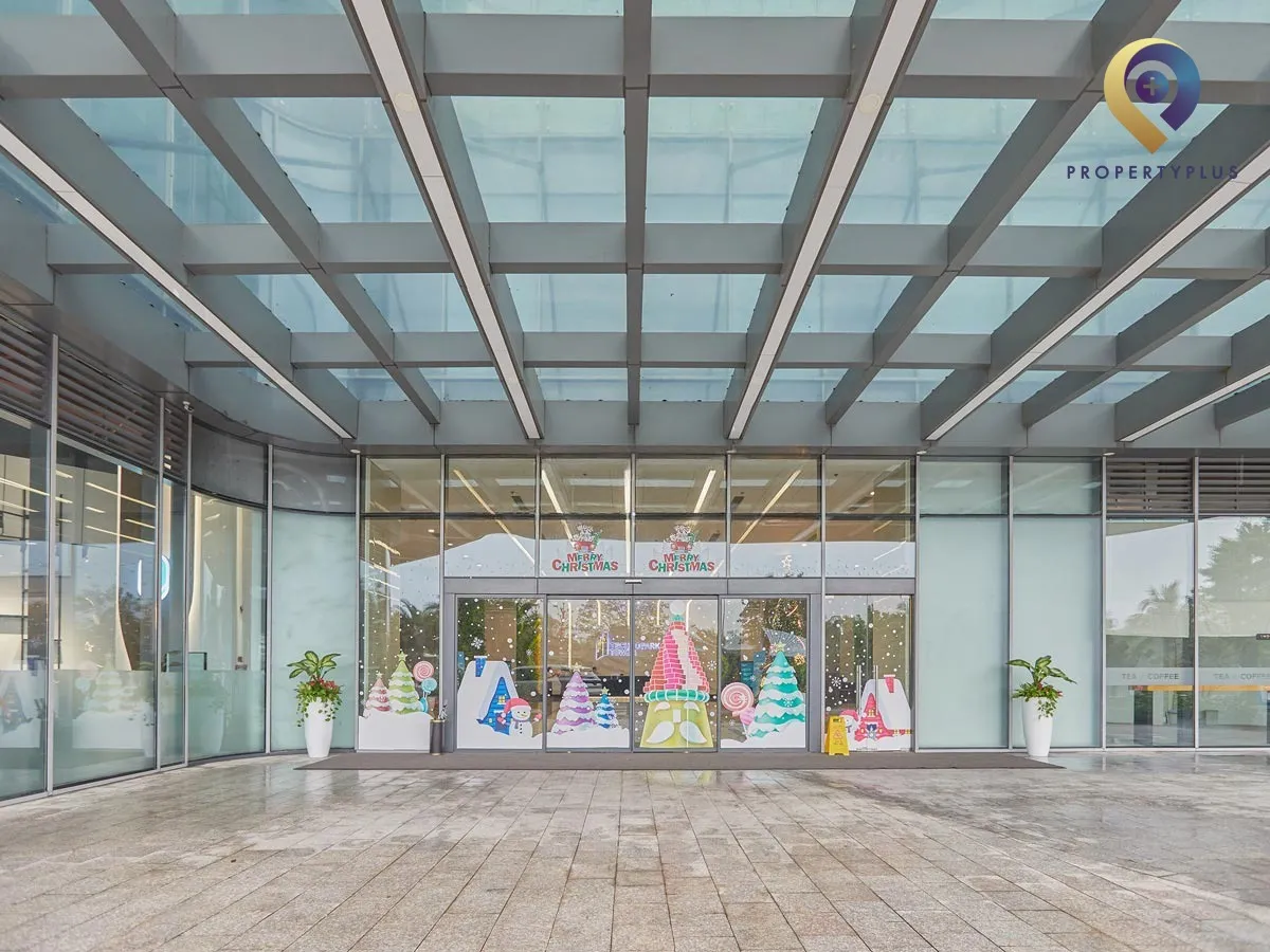 Main entrance of Techno Park Tower.